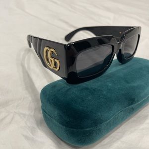 Gucci black sunglasses